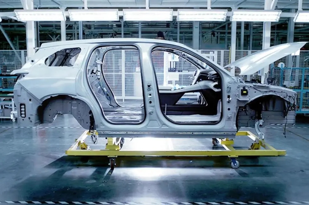 去西藏旅游怎么玩好？能自由定制路線的嗎，一般要多少錢呀？