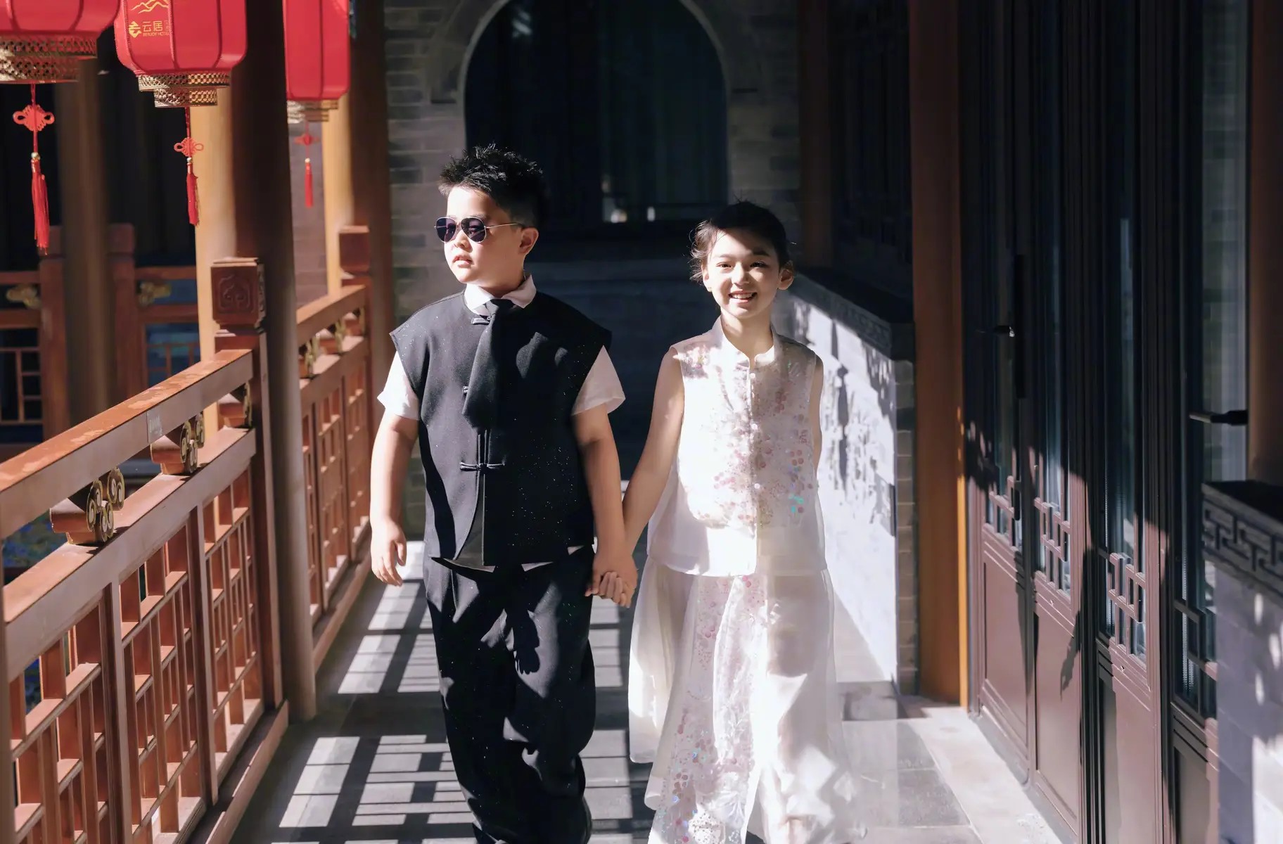 財政獨立！TVB男星富貴太太強(qiáng)調(diào)二人無附屬卡，稱這是在侮辱對方