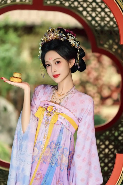 中方連拋3096億美債，美政府正式關門，專家坦言：中國王牌奏效